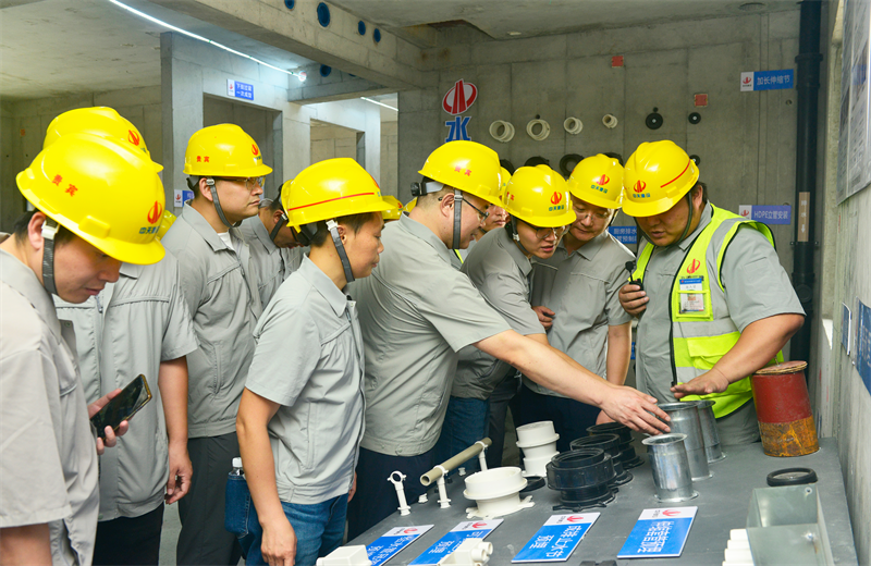 为进一步推进优质客户高效履约，提升交付品质、达成客户满意，2025年6月25日，1277星际电子游戏建设集团在上海组织召开2025年越秀地产、华润置业客户履约推进会。